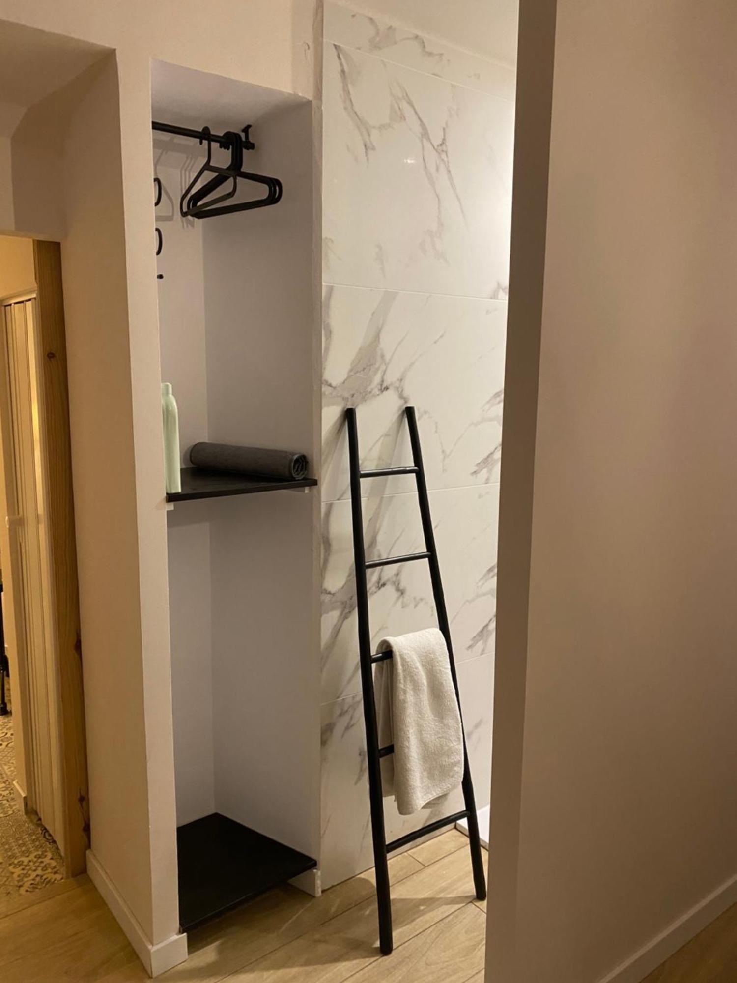 Apartamentos Mercado De Triana Sevilla Exteriör bild